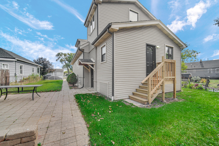 Listing Image 23