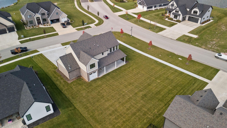 Listing Image 64