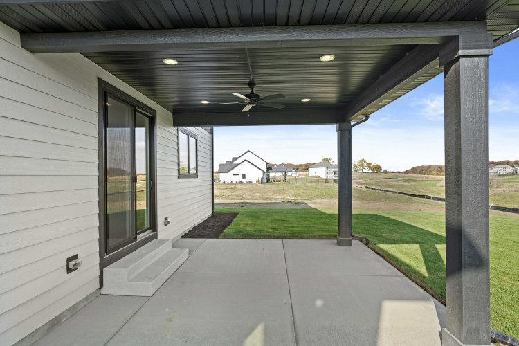 Listing Image 37