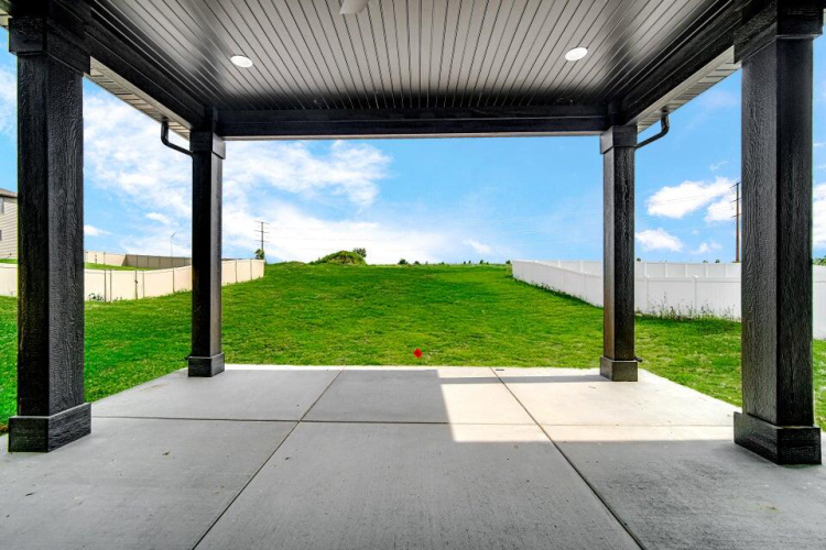 Listing Image 24