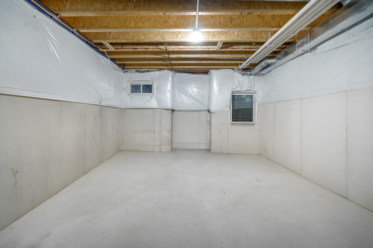 Listing Image 59