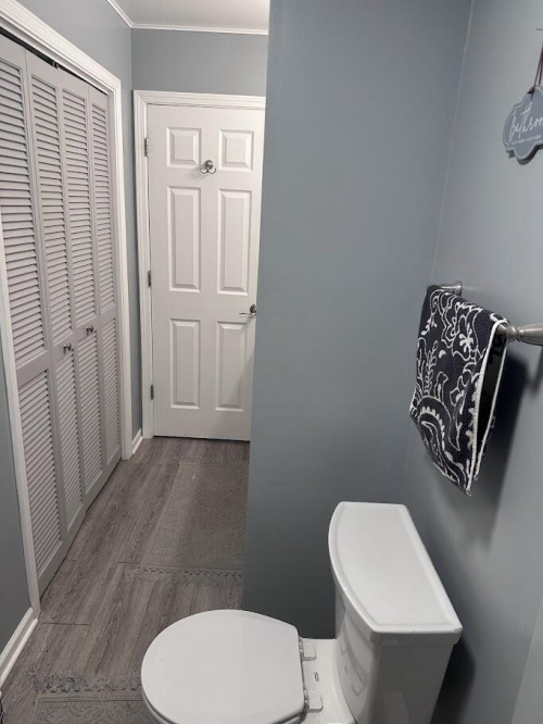 Listing Image 4
