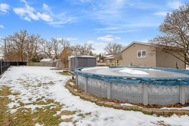 Listing Image 28