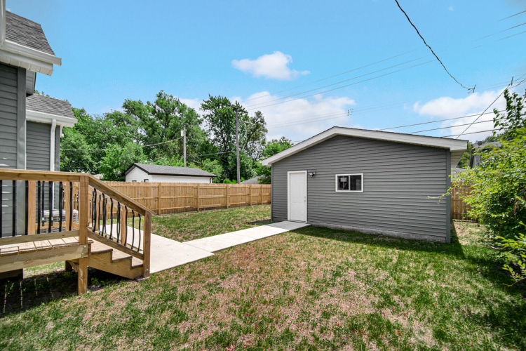 Listing Image 19