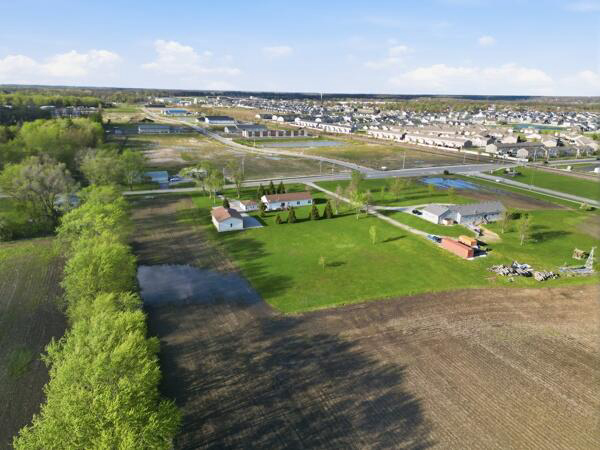 Listing Image 14