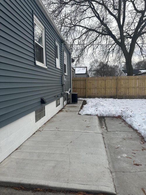 Listing Image 20