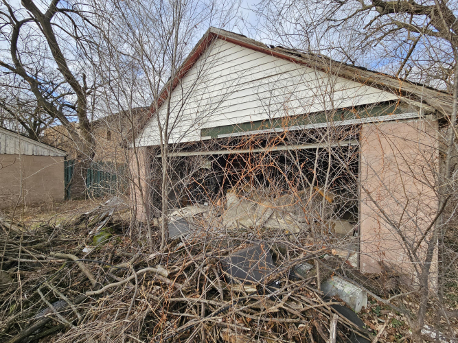 Listing Image 6