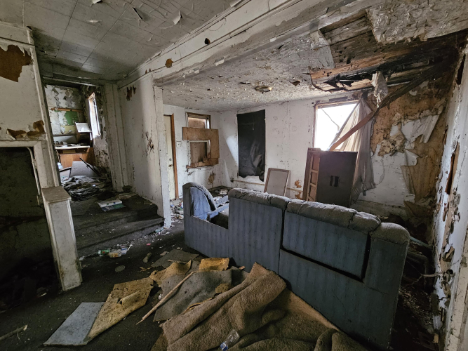 Listing Image 10