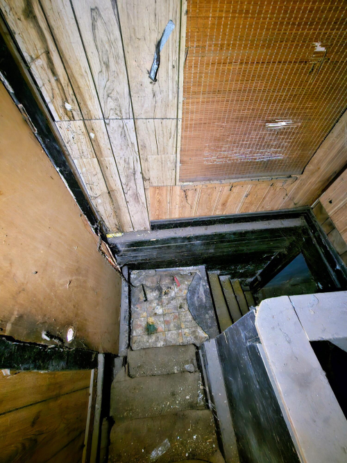 Listing Image 7