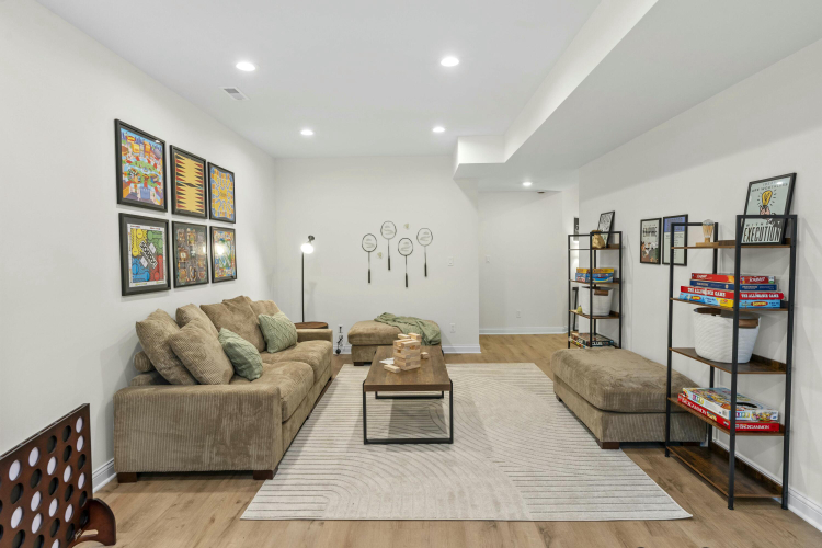 Listing Image 55