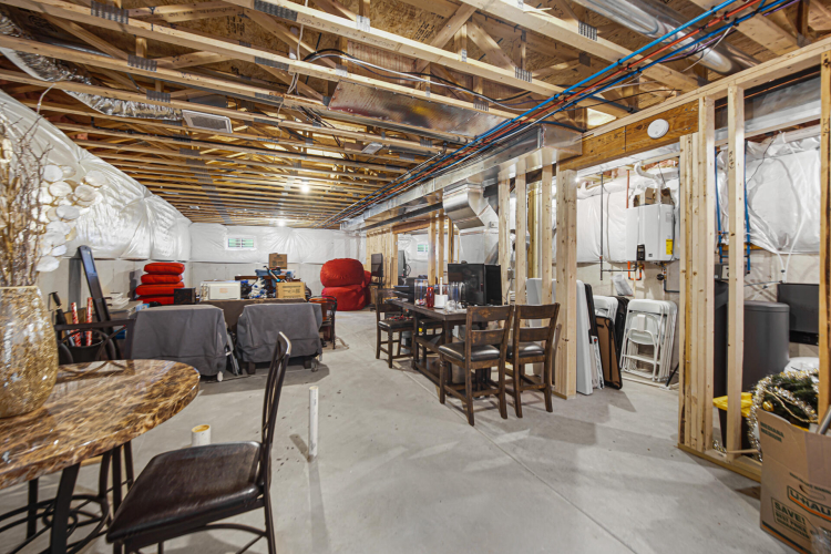 Listing Image 33