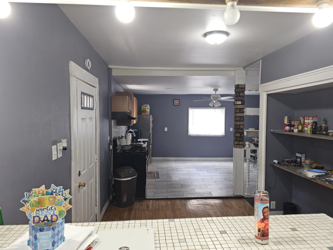 Listing Image 17