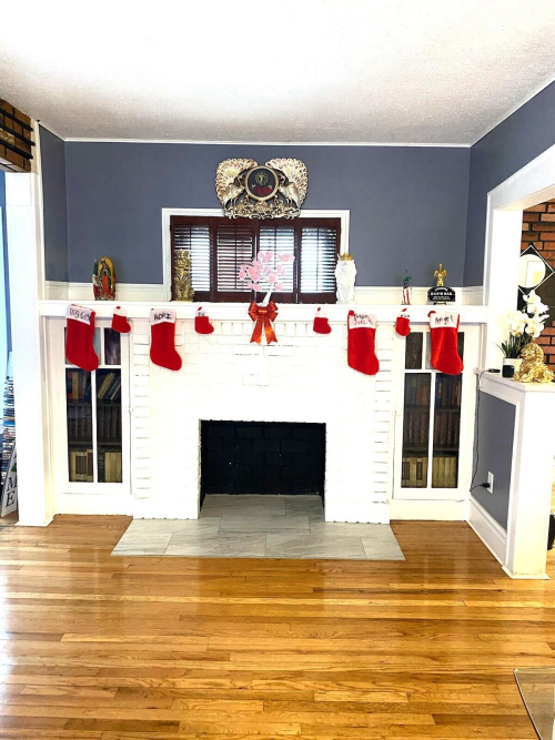Listing Image 3