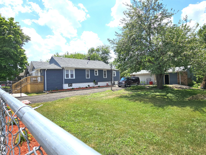 Listing Image 43