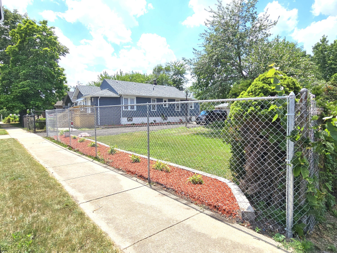 Listing Image 44