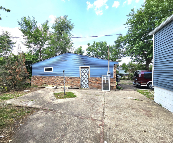Listing Image 49