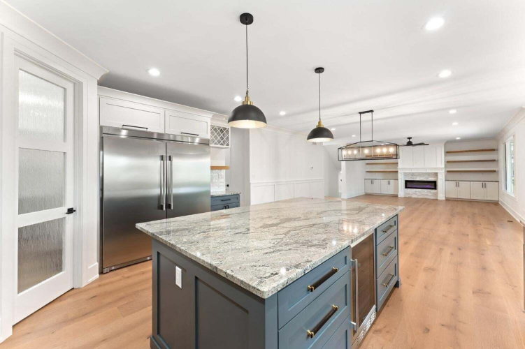 Listing Image 19