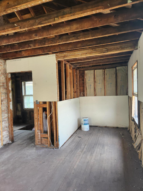 Listing Image 8