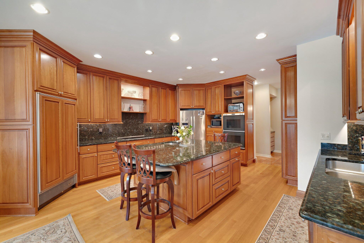 Listing Image 18