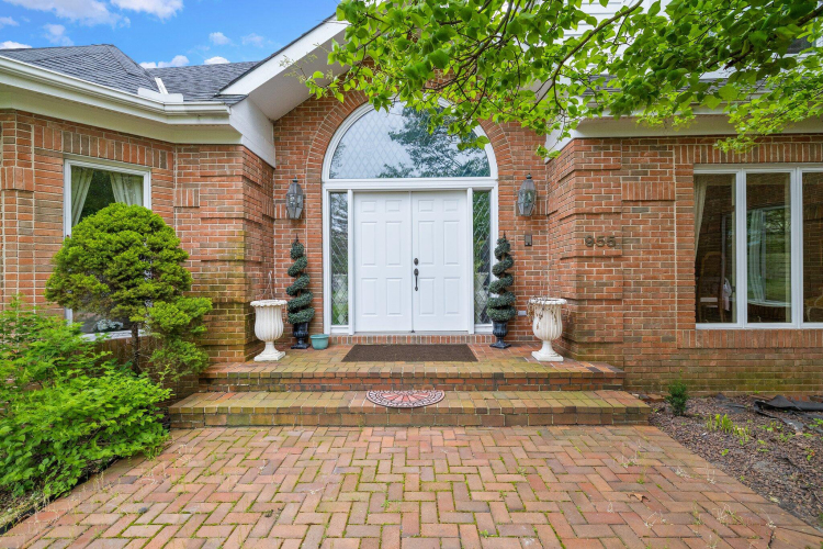Listing Image 58