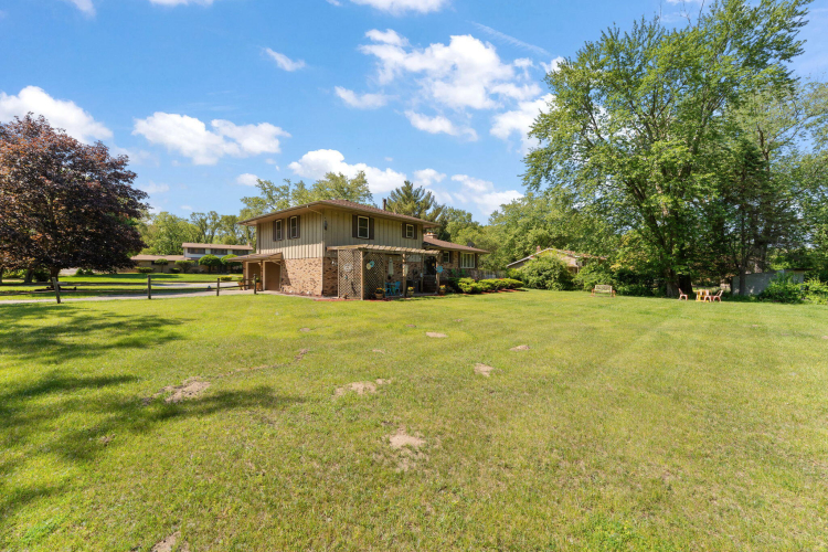 Listing Image 28