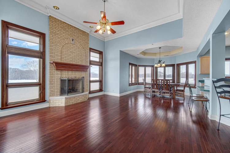 Listing Image 23