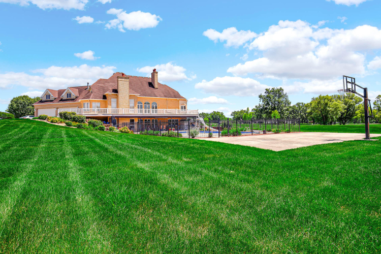 Listing Image 72