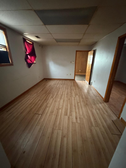 Listing Image 17