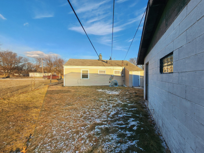 Listing Image 13