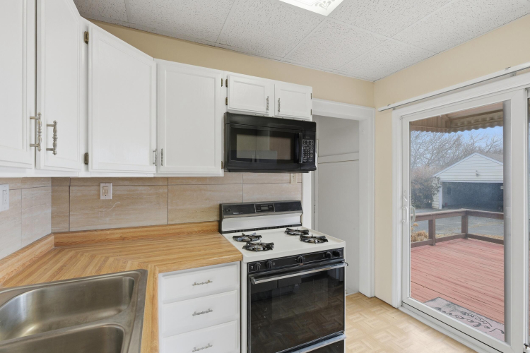 Listing Image 19