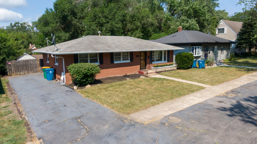 Listing Image 5