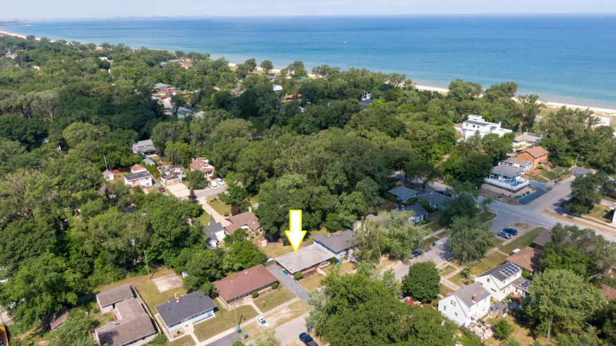 Listing Image 6