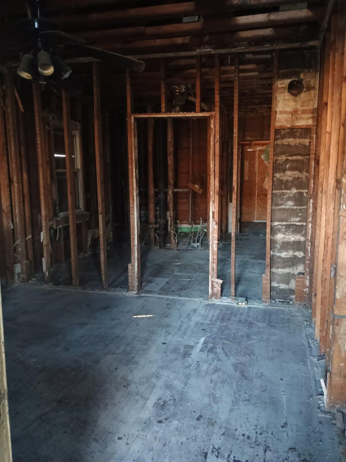 Listing Image 14