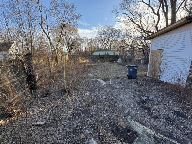 Listing Image 7