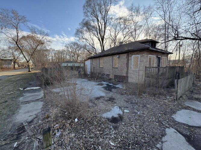 Listing Image 8