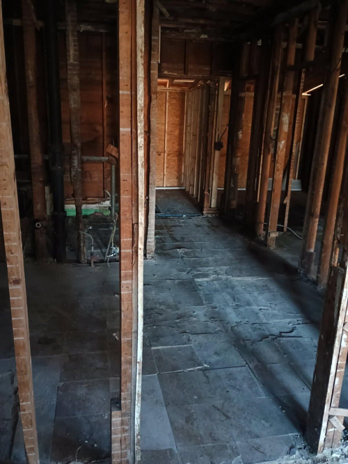 Listing Image 10