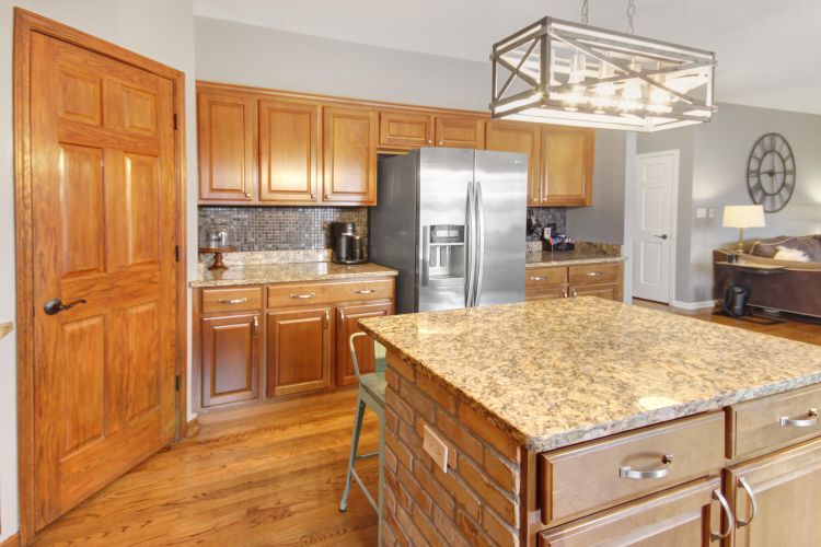 Listing Image 13