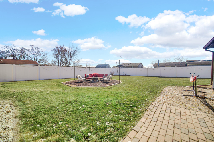 Listing Image 23