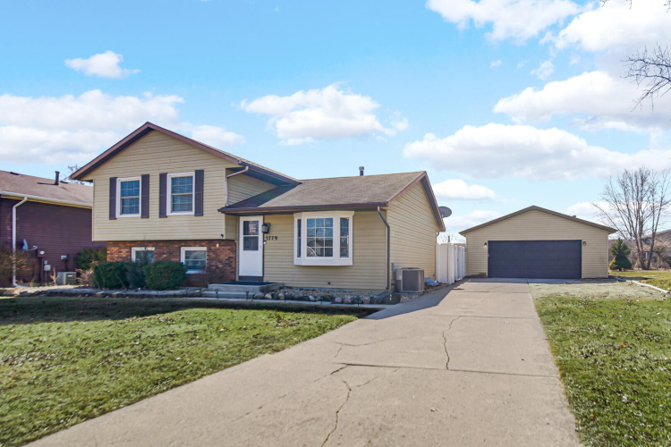 Listing Image 27