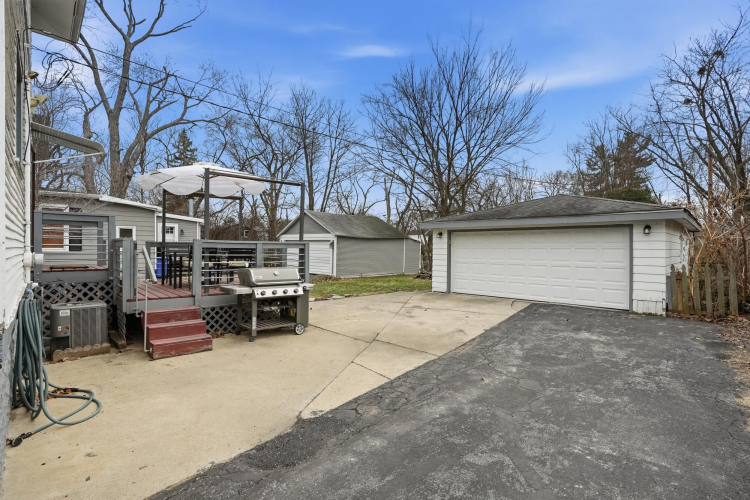 Listing Image 24