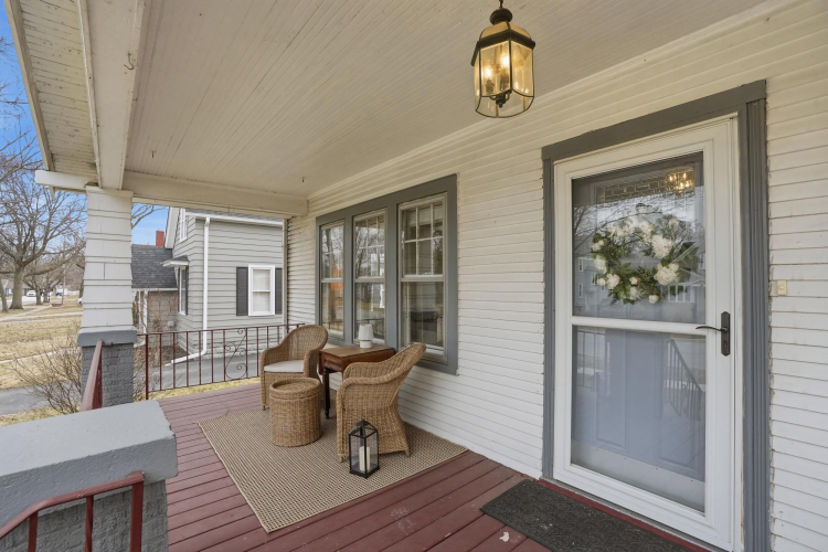 Listing Image 5