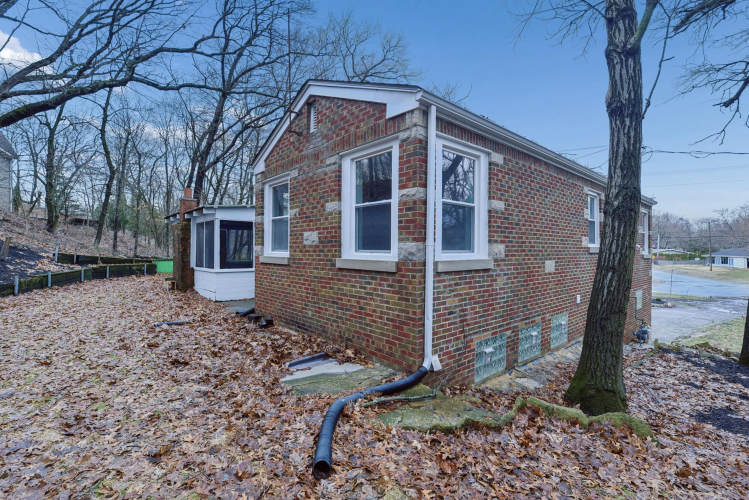 Listing Image 25