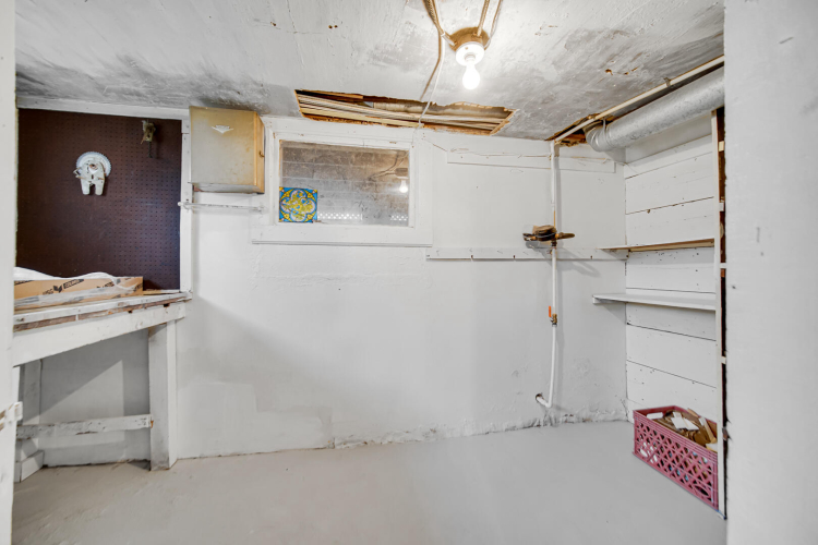 Listing Image 29