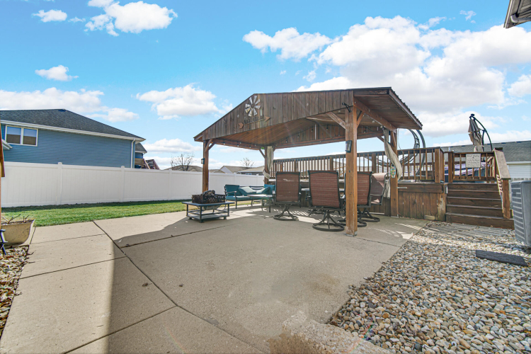 Listing Image 22