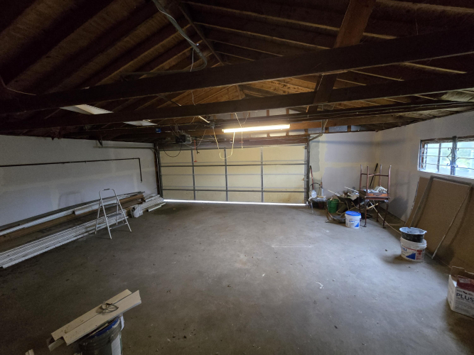 Listing Image 24