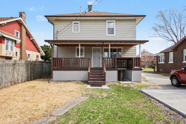 Listing Image 10