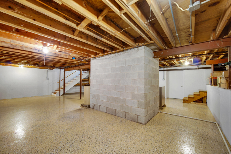 Listing Image 29