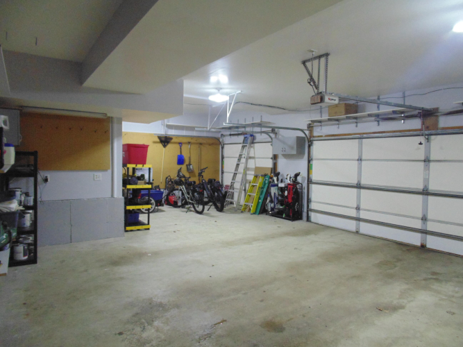 Listing Image 44