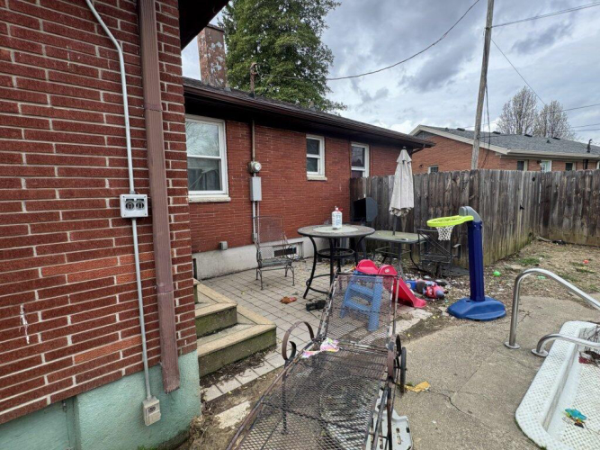 Listing Image 17