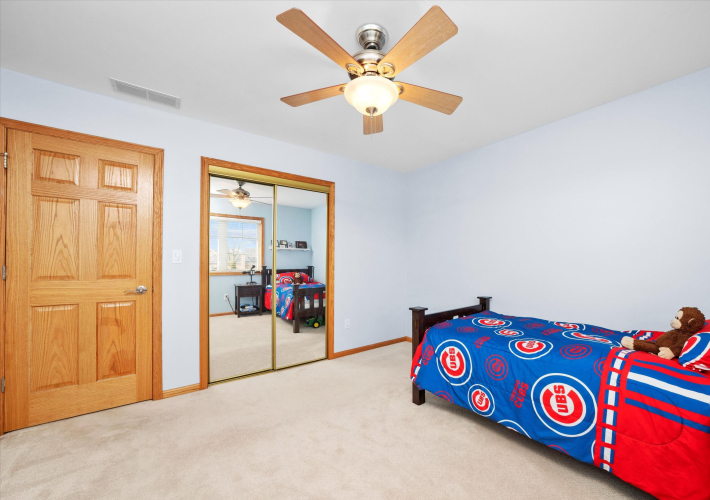 Listing Image 18